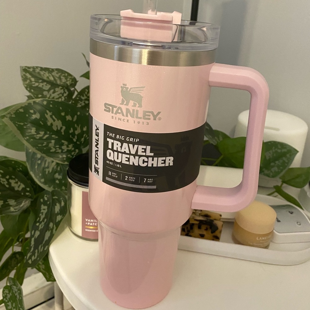 SALE !!! 40oz Stanley Cup